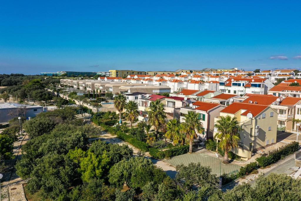 Apartments Malic Petrcane Exterior photo
