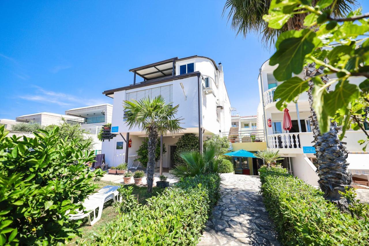 Apartments Malic Petrcane Exterior photo